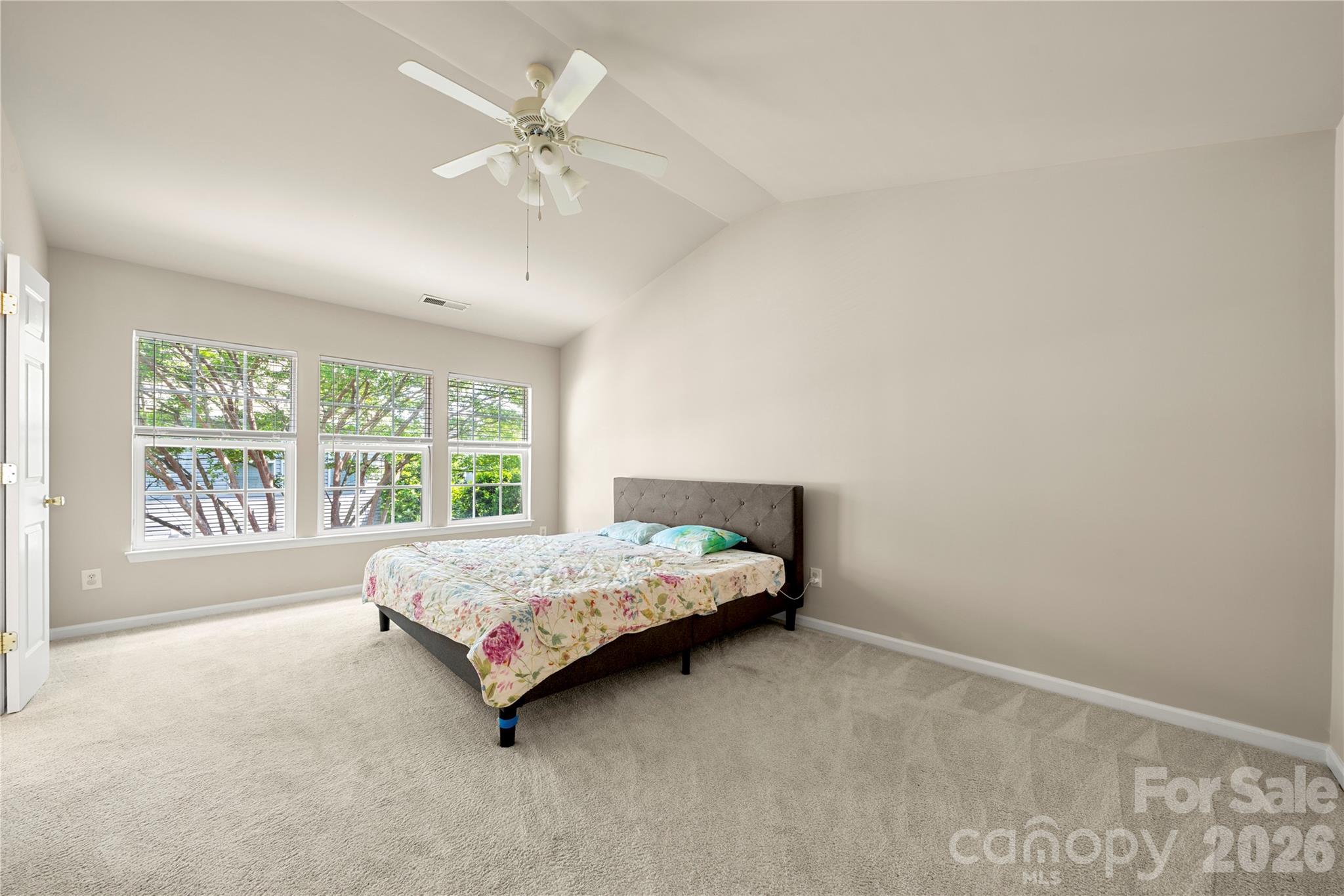15017 Medlock Lane — Charlotte