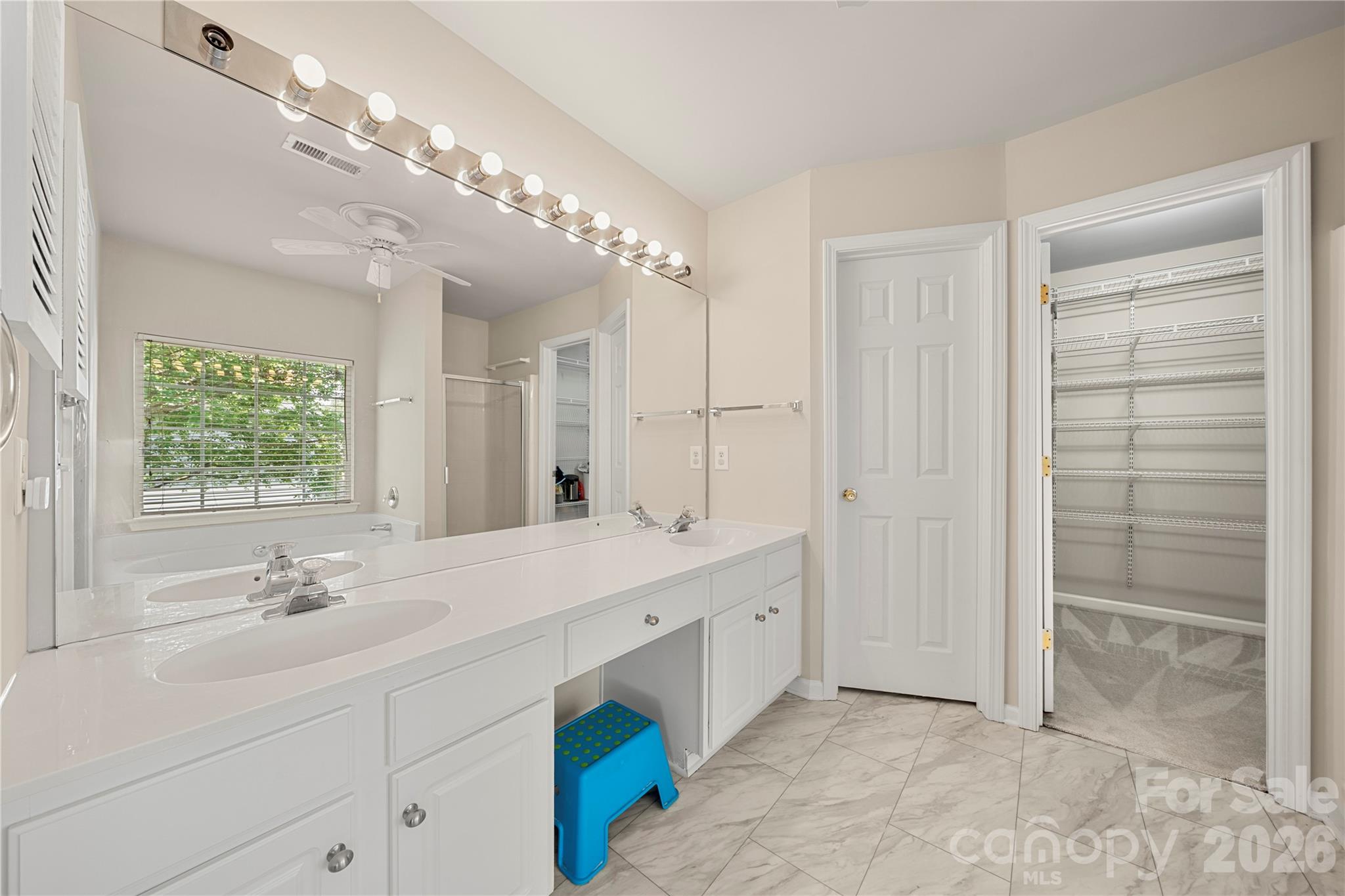 15017 Medlock Lane — Charlotte