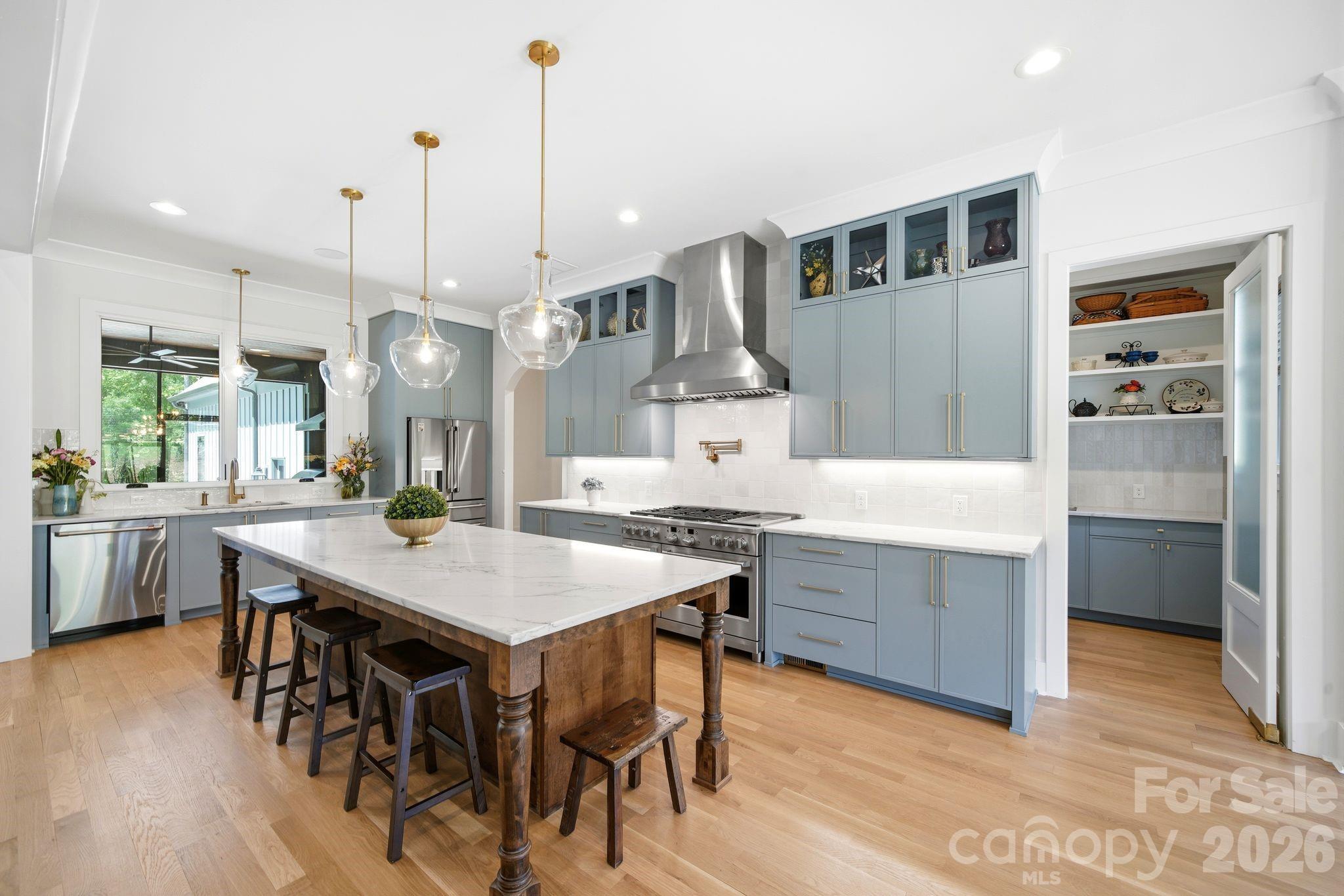 6223 Chimney Bluff Road — Lancaster