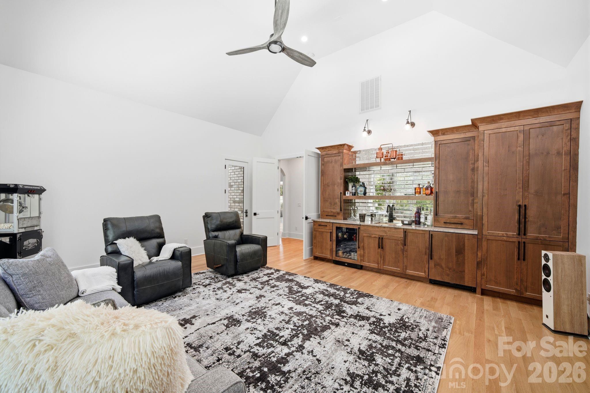 6223 Chimney Bluff Road — Lancaster