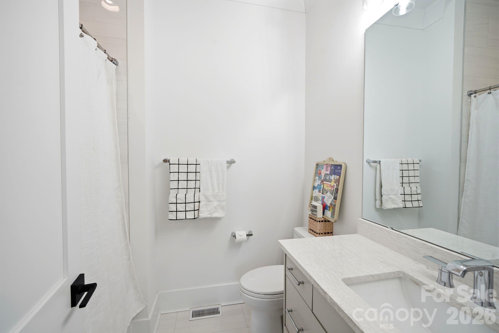6223 Chimney Bluff Road — Lancaster
