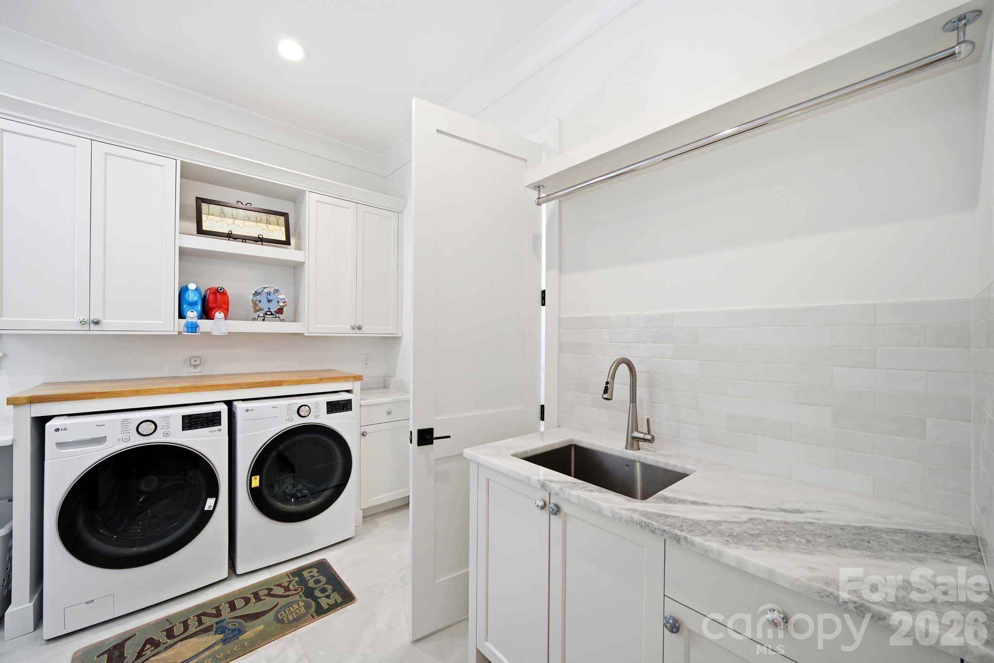 6223 Chimney Bluff Road — Lancaster