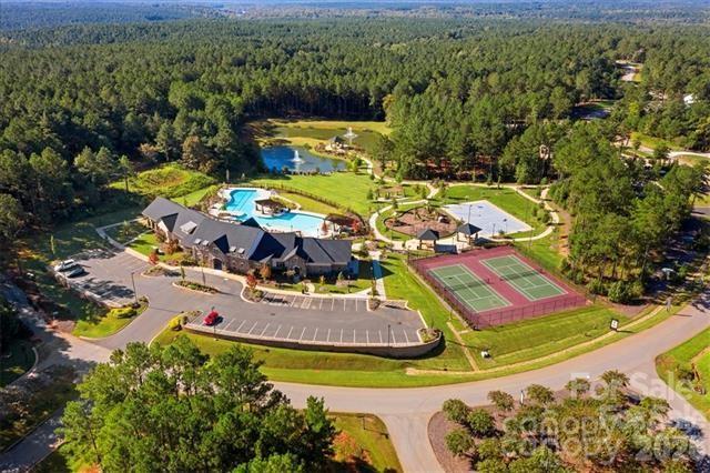 6223 Chimney Bluff Road — Lancaster