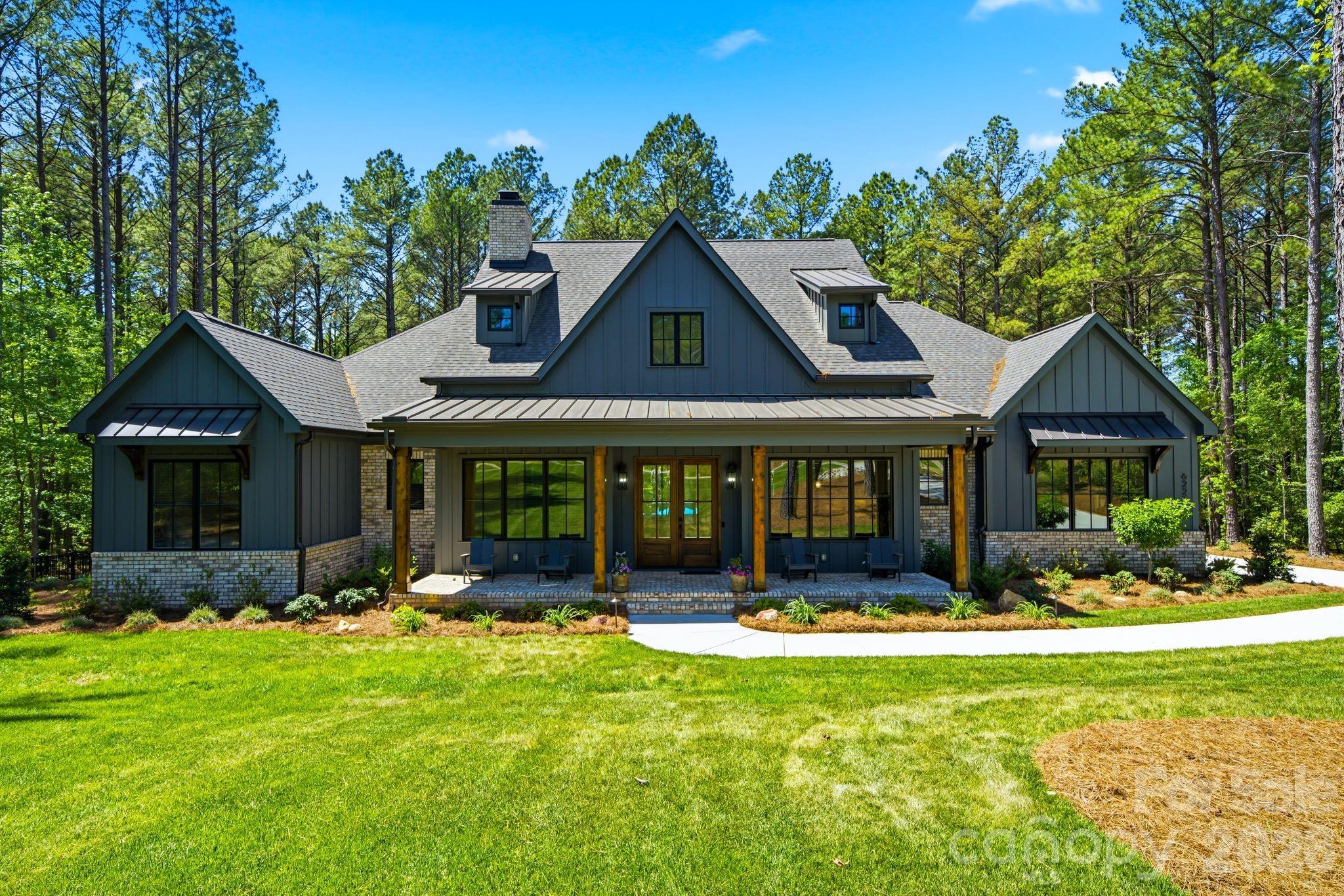 6223 Chimney Bluff Road — Lancaster
