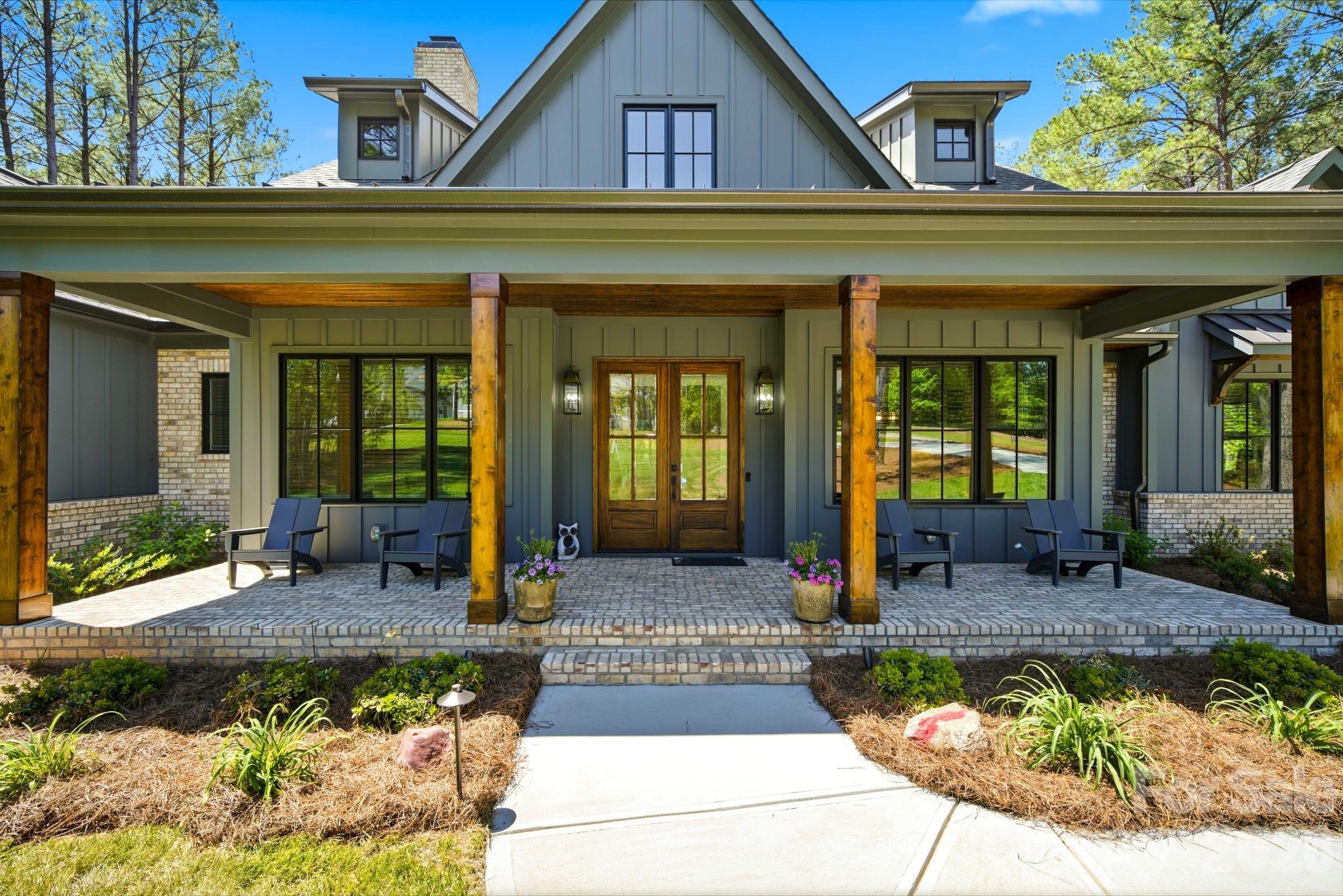 6223 Chimney Bluff Road — Lancaster