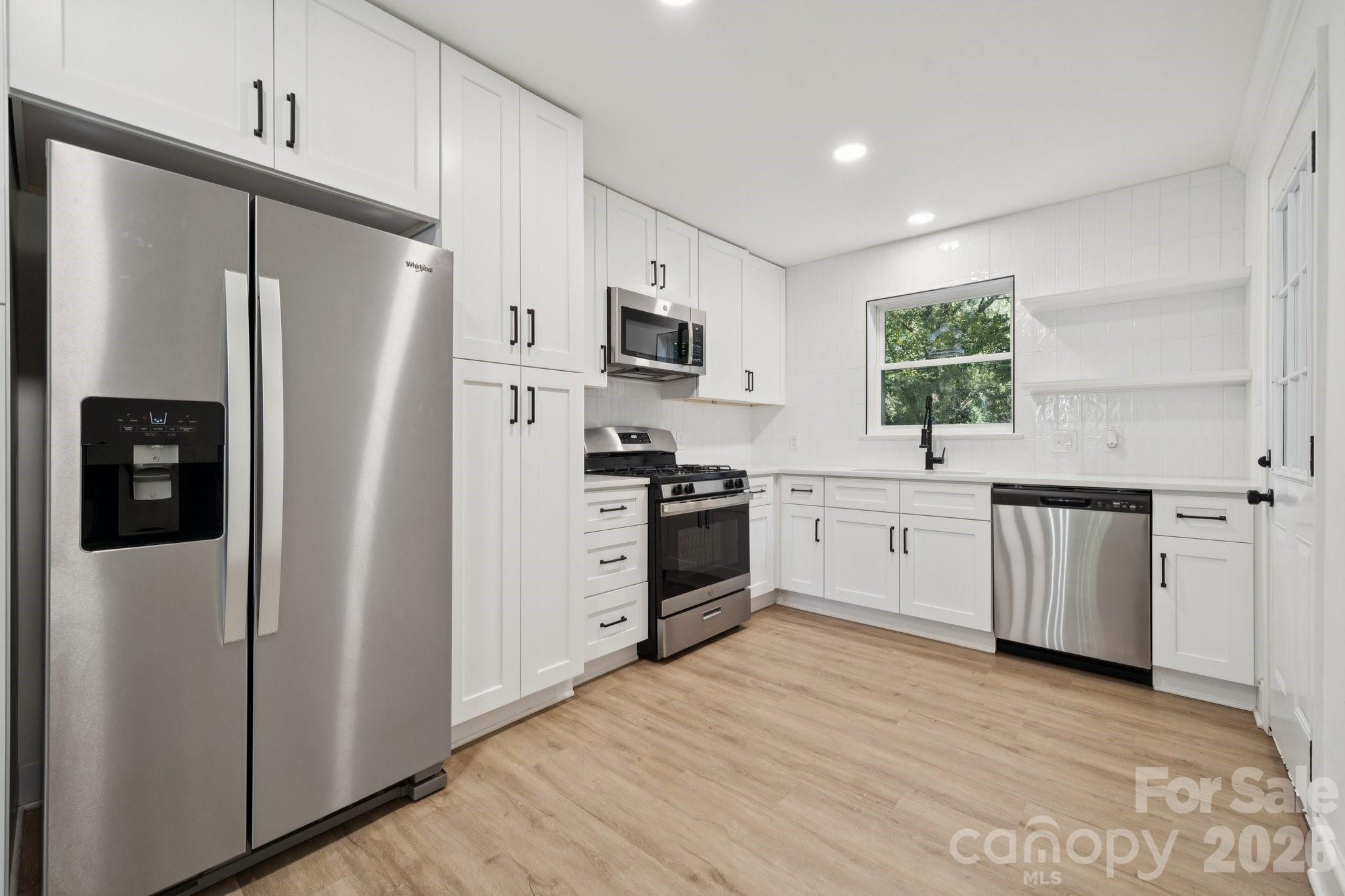 5423 Lantana Avenue — Charlotte