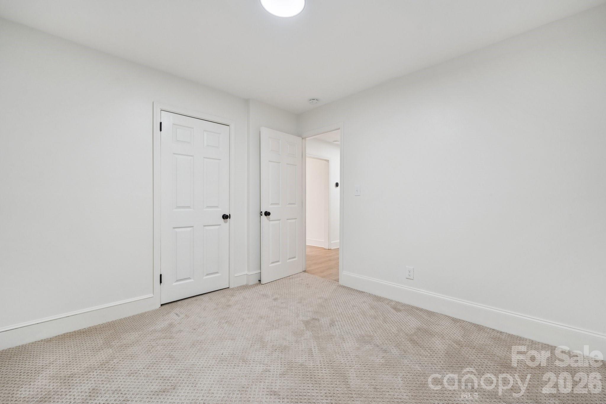 5423 Lantana Avenue — Charlotte