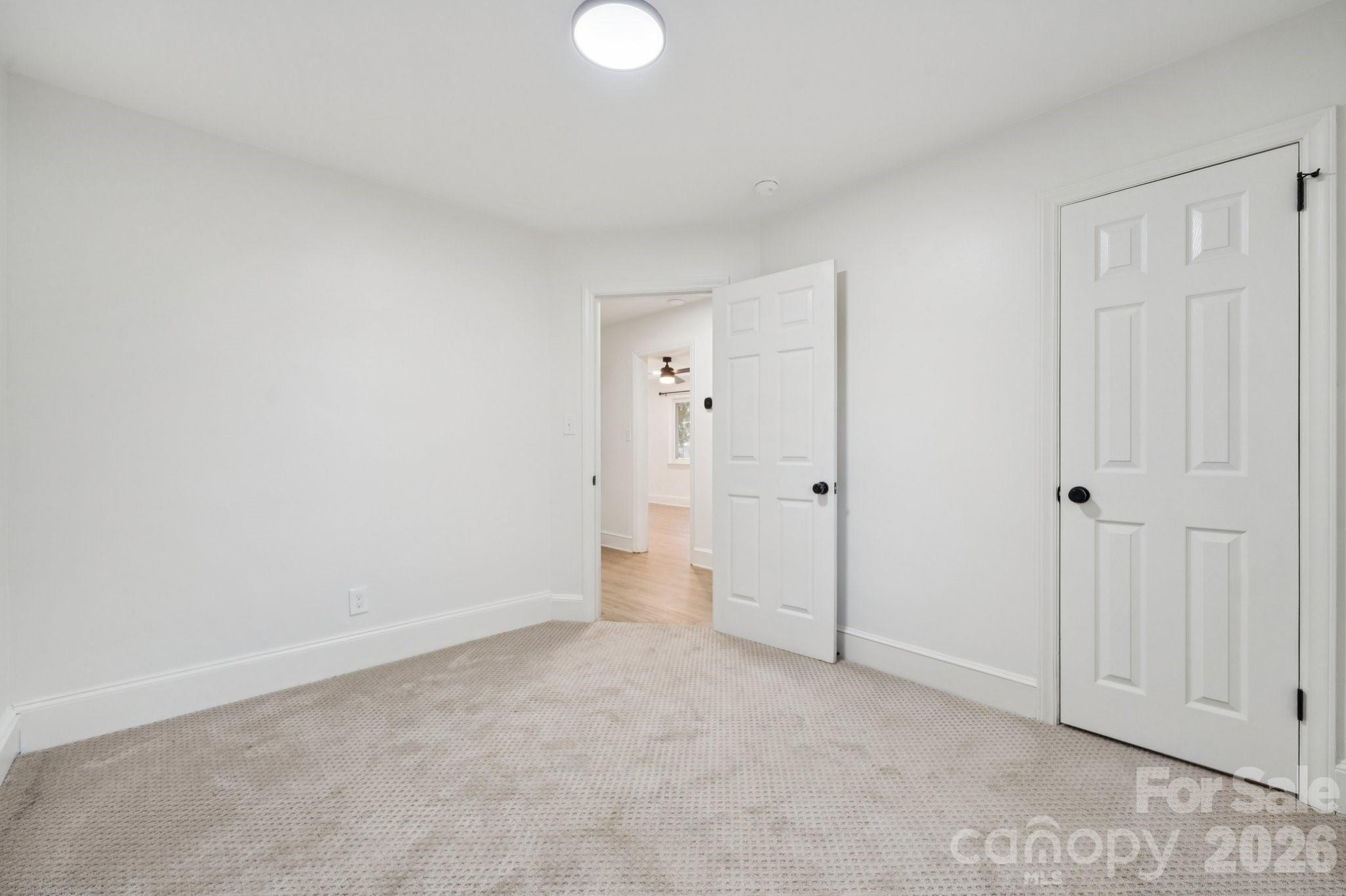 5423 Lantana Avenue — Charlotte