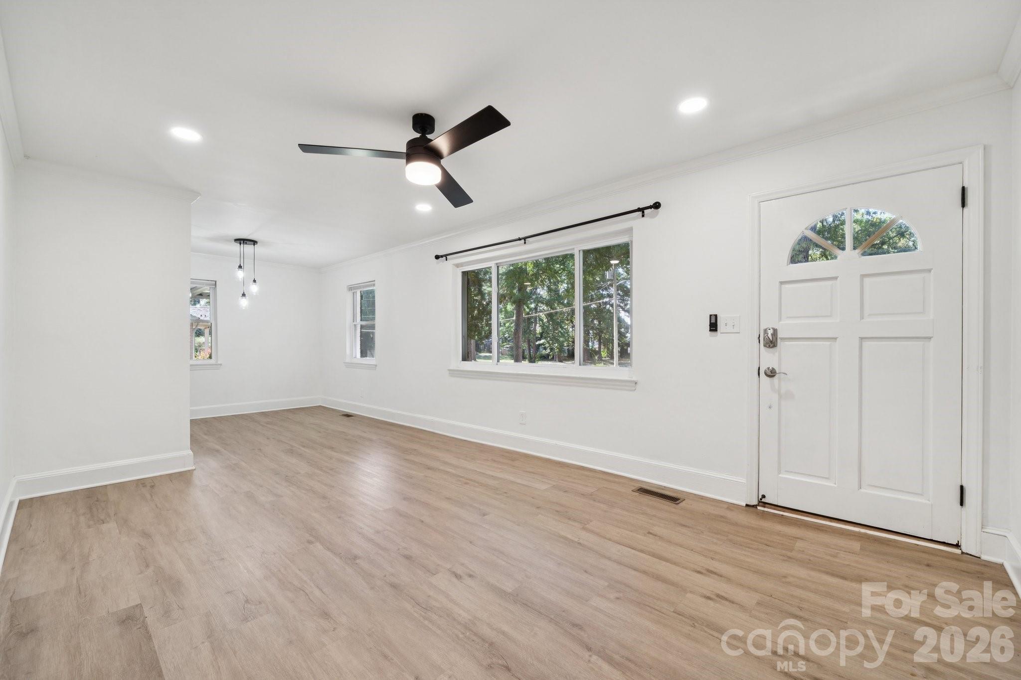 5423 Lantana Avenue — Charlotte