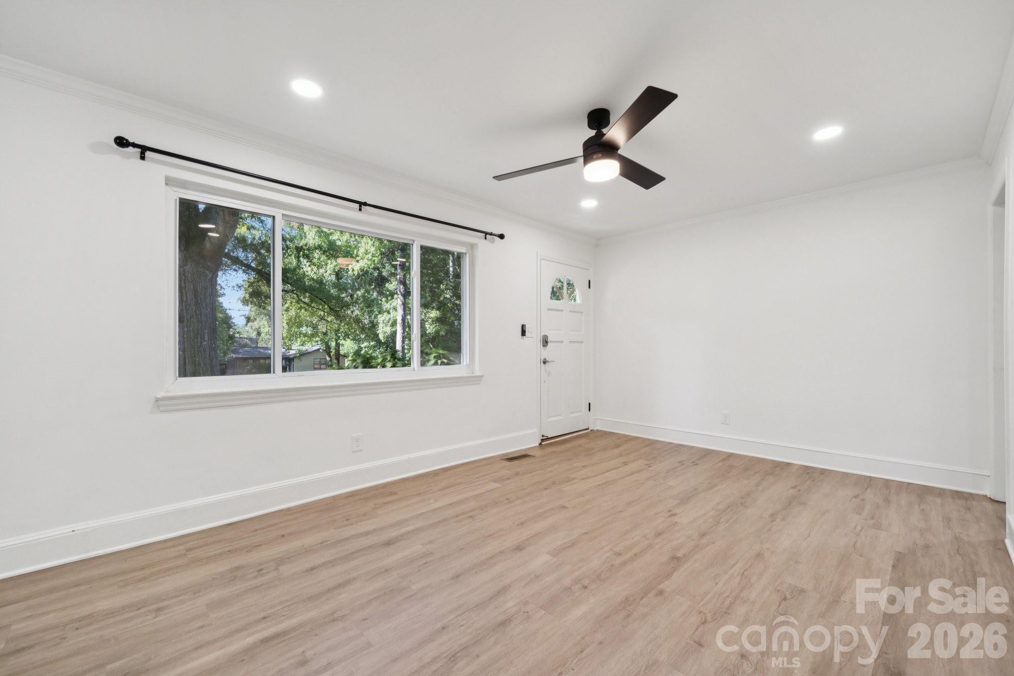5423 Lantana Avenue — Charlotte