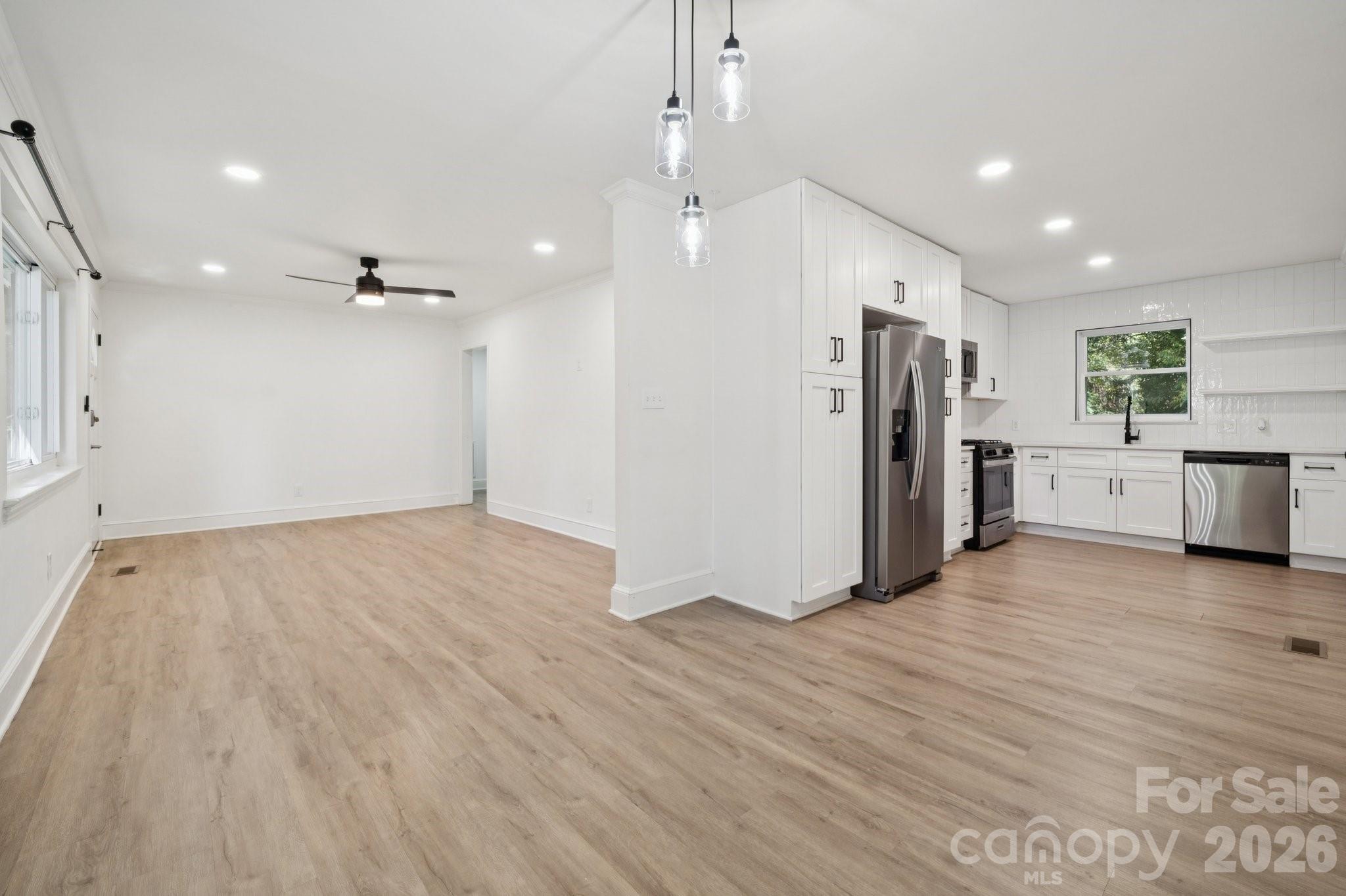 5423 Lantana Avenue — Charlotte