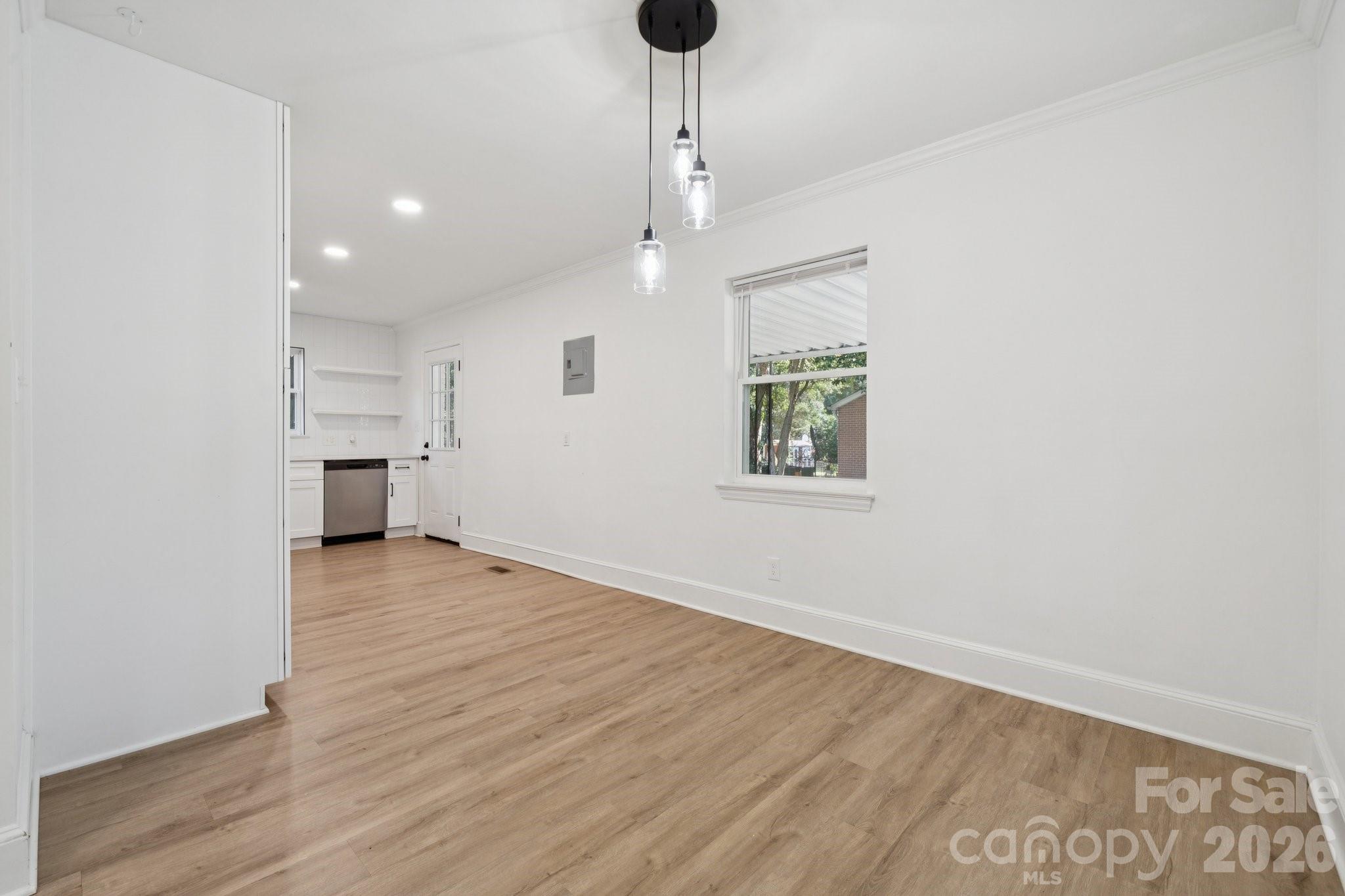 5423 Lantana Avenue — Charlotte