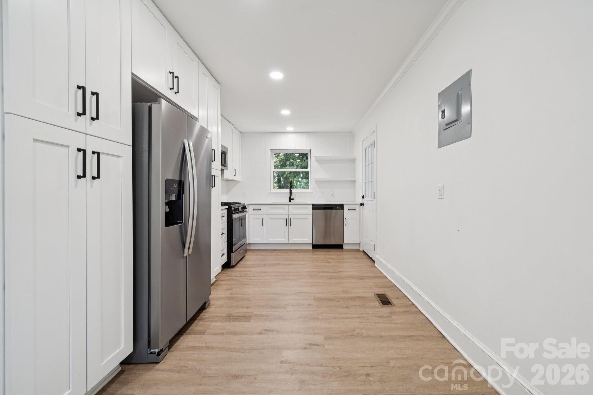 5423 Lantana Avenue — Charlotte