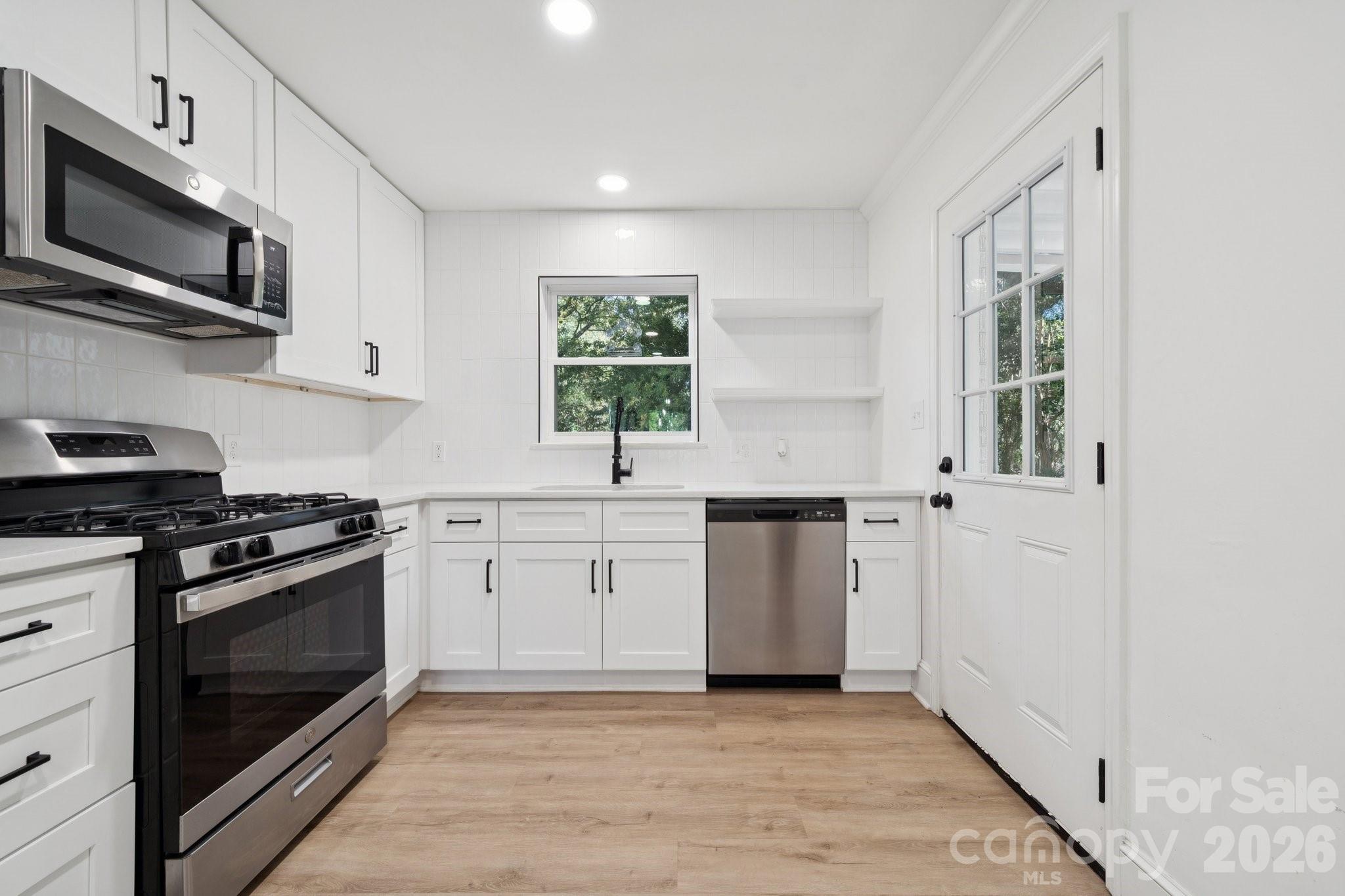 5423 Lantana Avenue — Charlotte