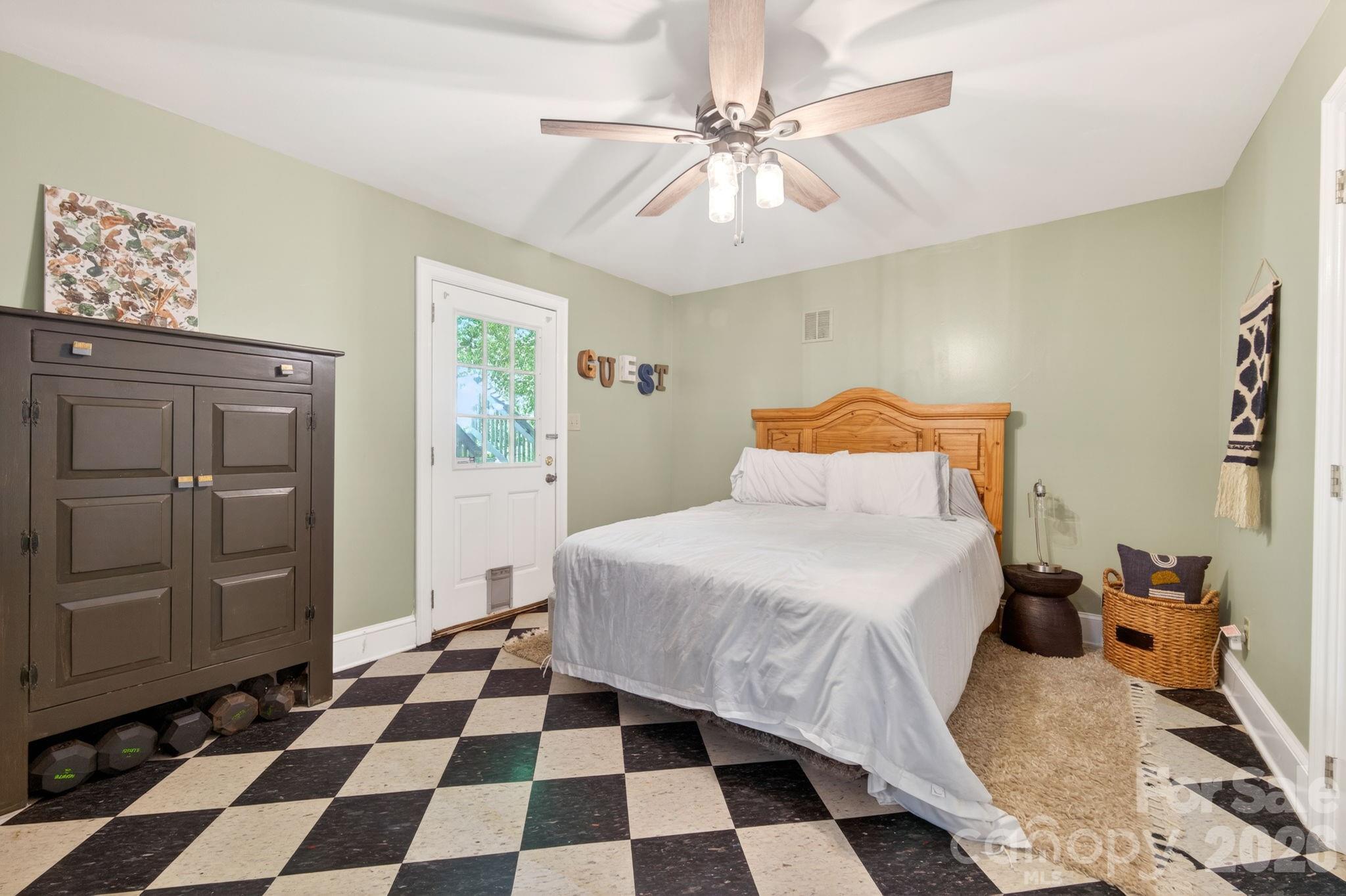 1819 Kilmonack Lane — Charlotte