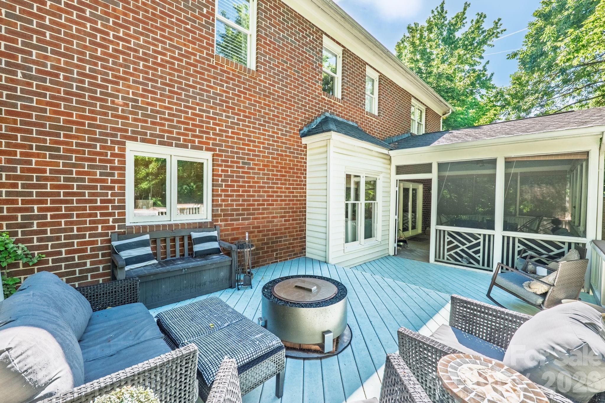1819 Kilmonack Lane — Charlotte