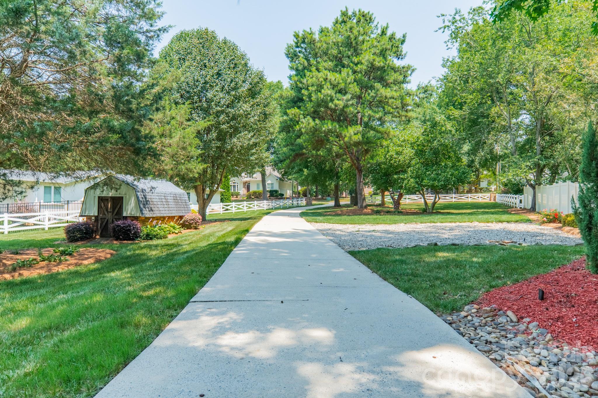 19533 Bustle Road — Cornelius