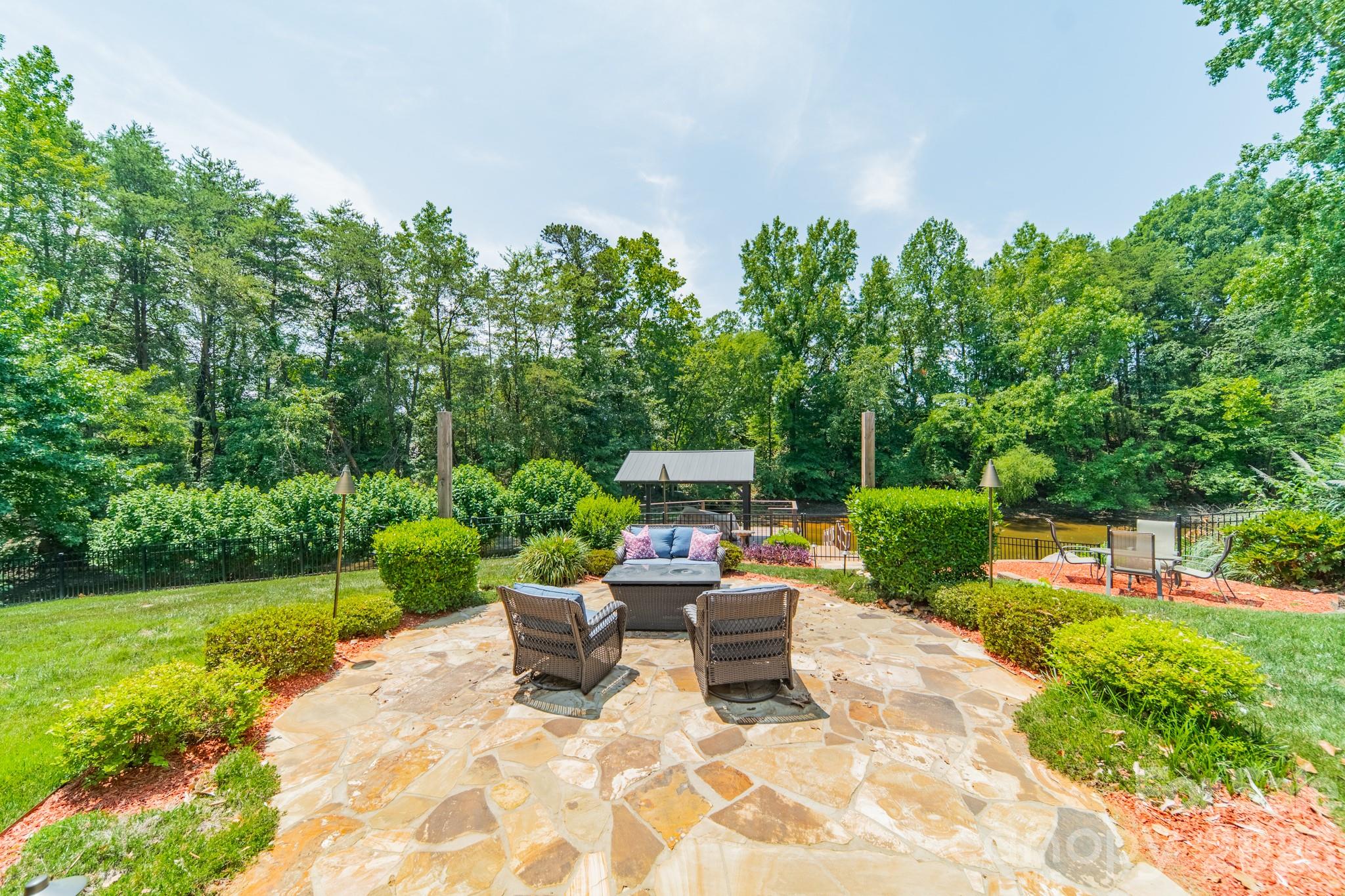 19533 Bustle Road — Cornelius