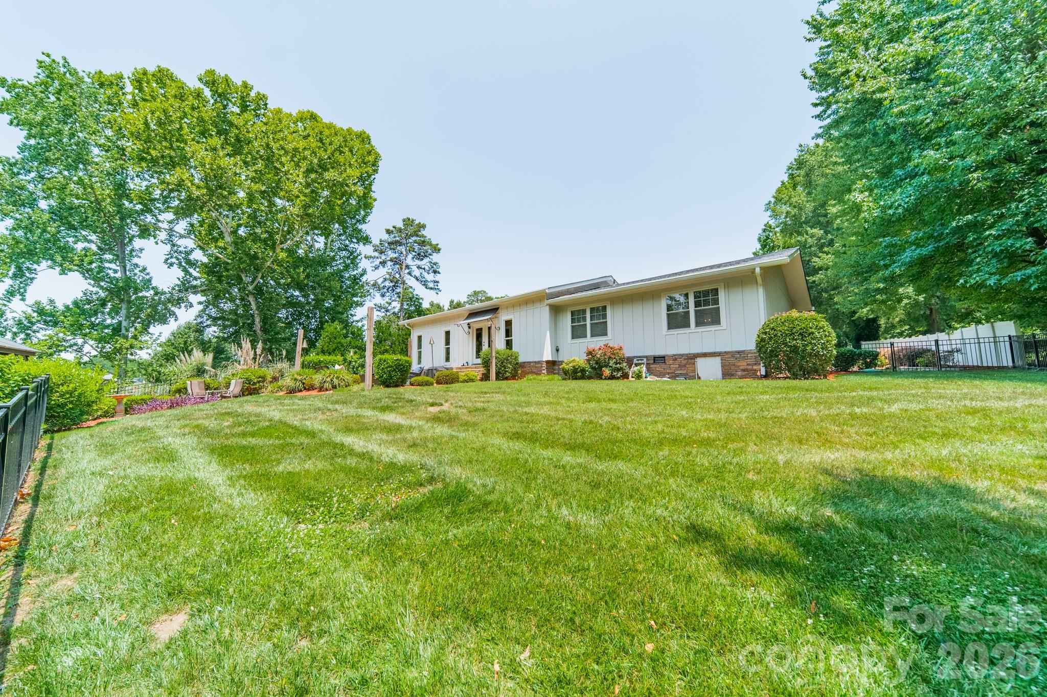 19533 Bustle Road — Cornelius