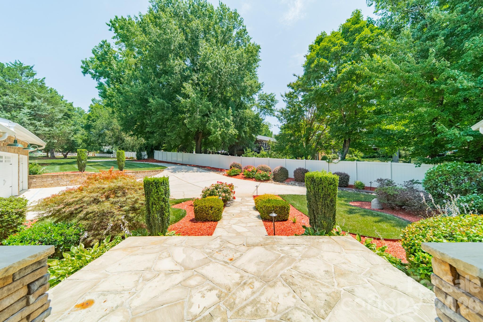 19533 Bustle Road — Cornelius