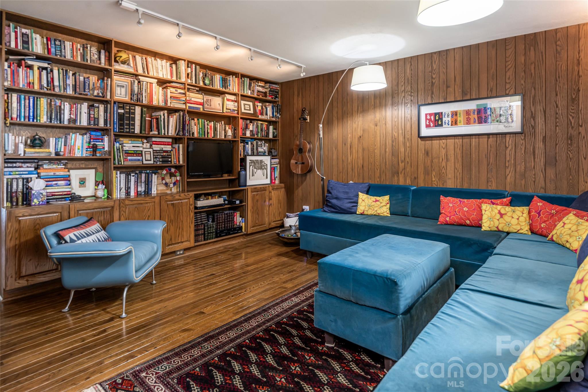 18 Forest Road — Asheville