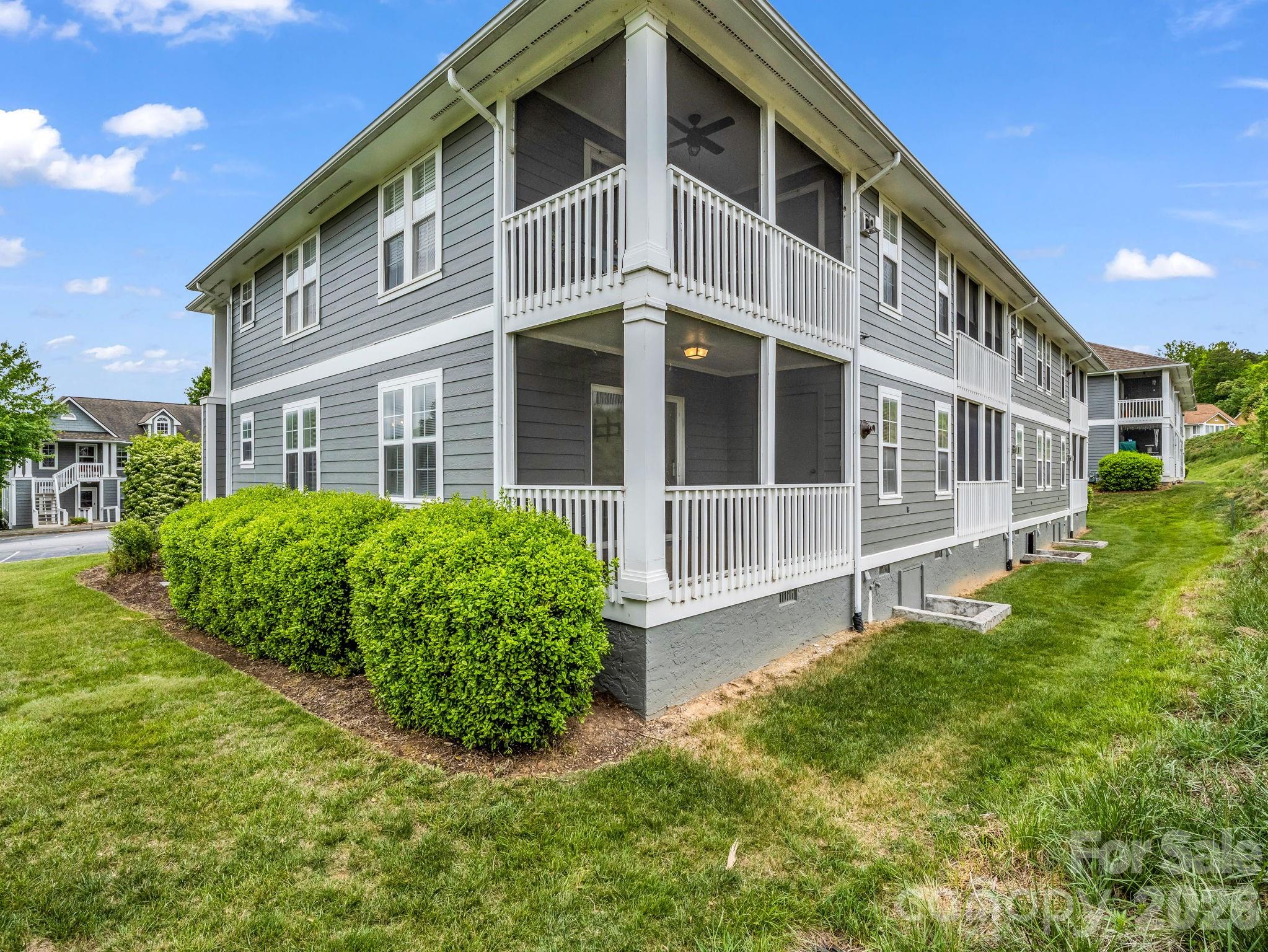 3005 Sagamore Lane — Asheville