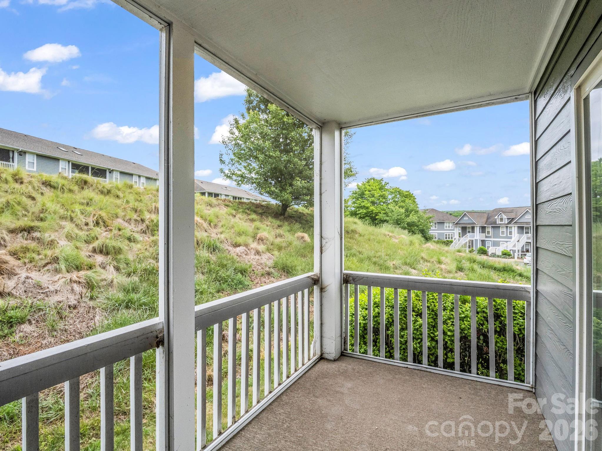 3005 Sagamore Lane — Asheville