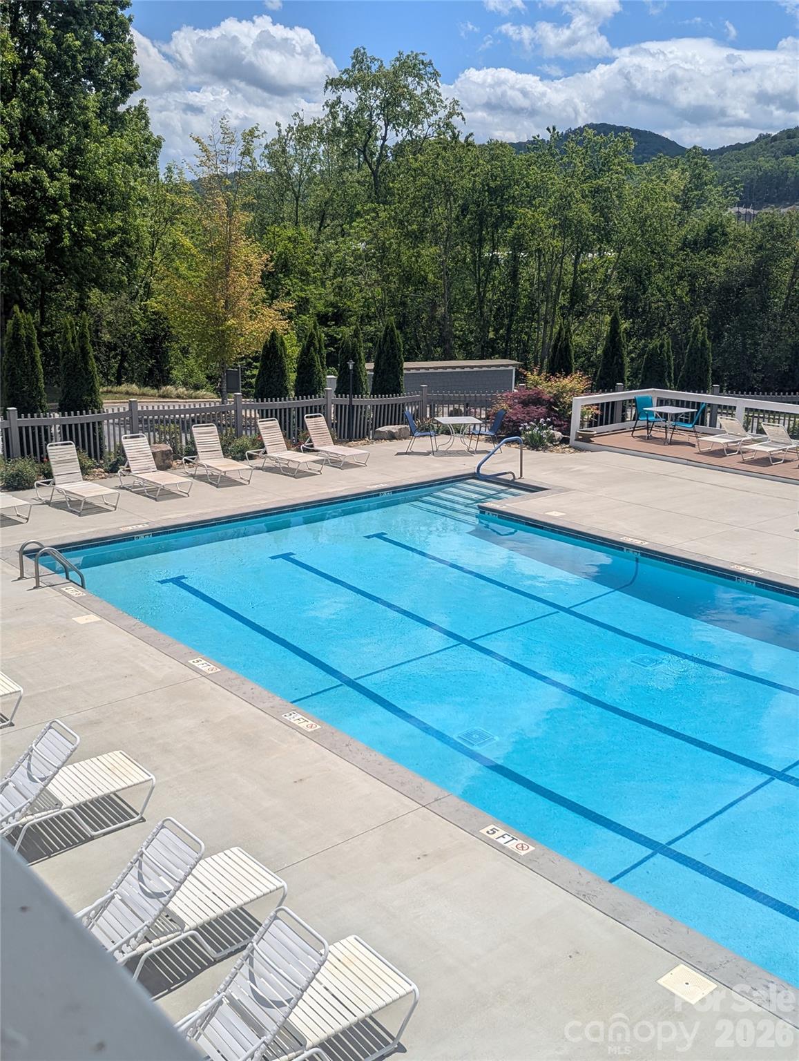 3005 Sagamore Lane — Asheville