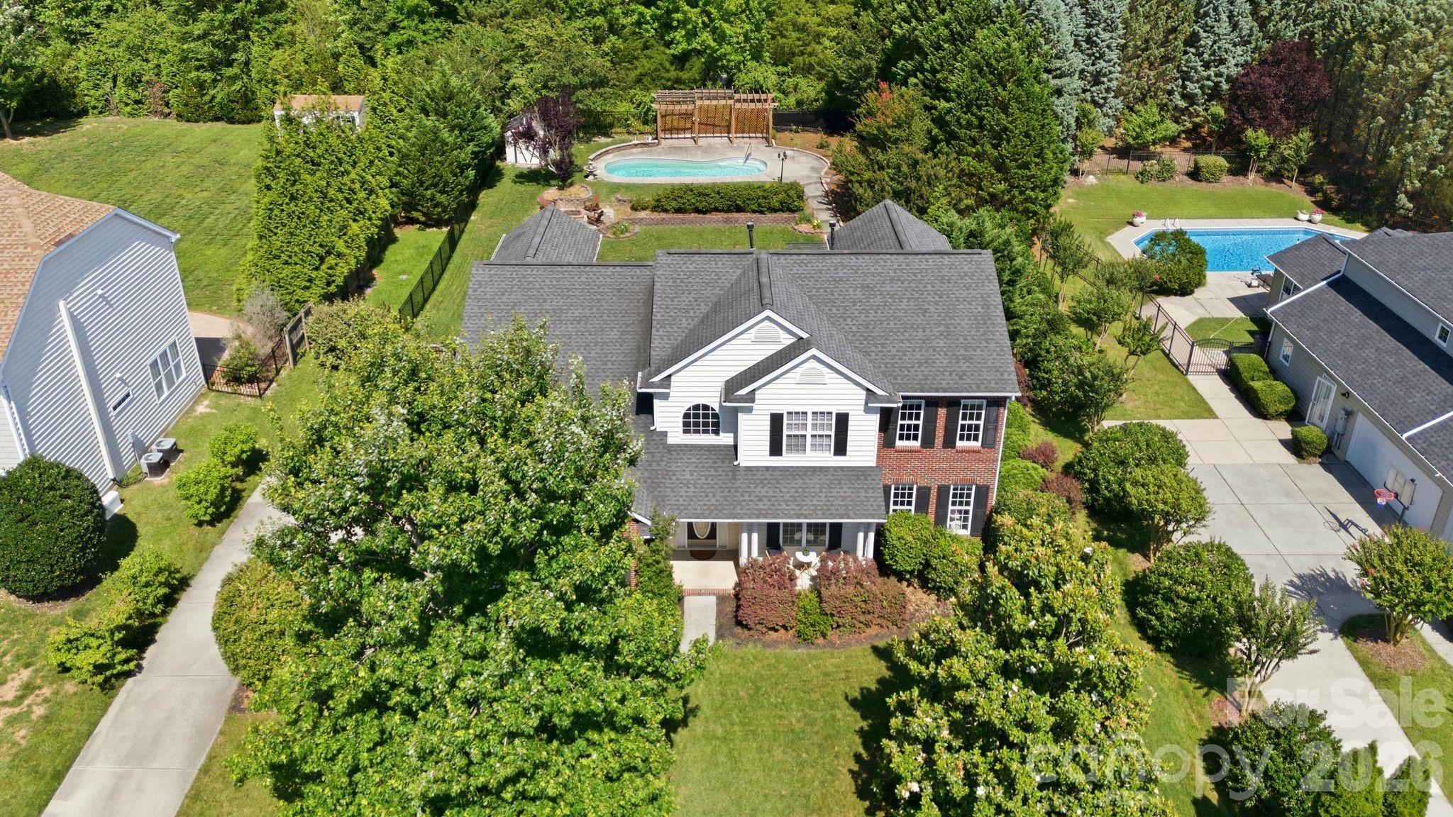 2721 Liberty Hall Court — Waxhaw