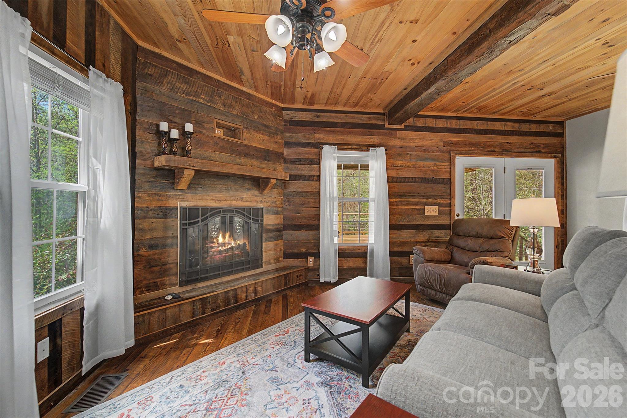 138 Hubbell Lane — Robbinsville