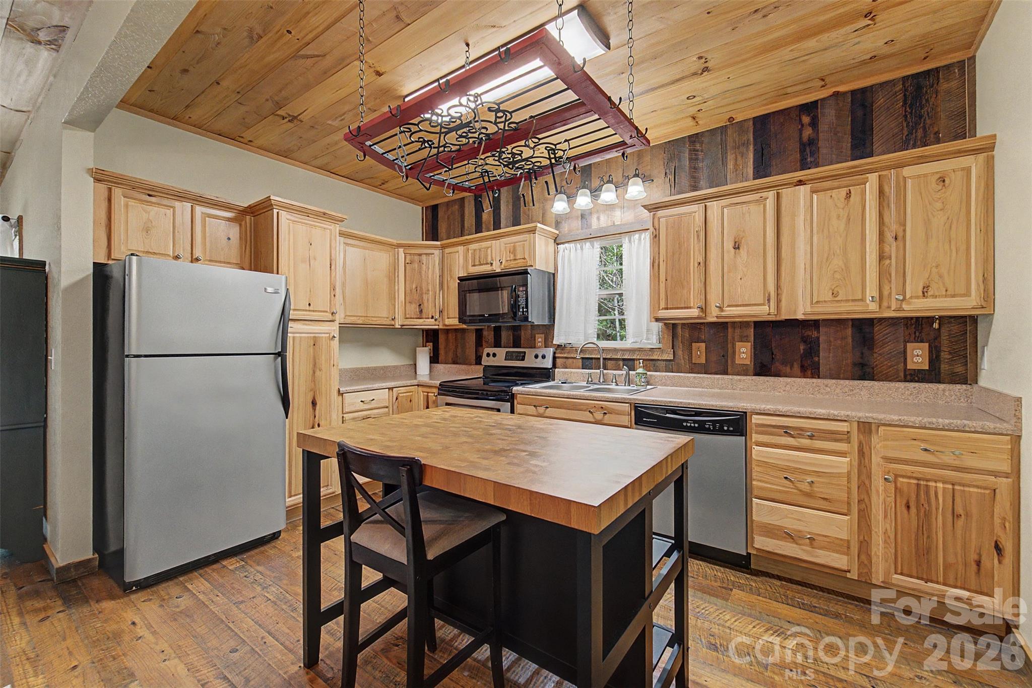138 Hubbell Lane — Robbinsville