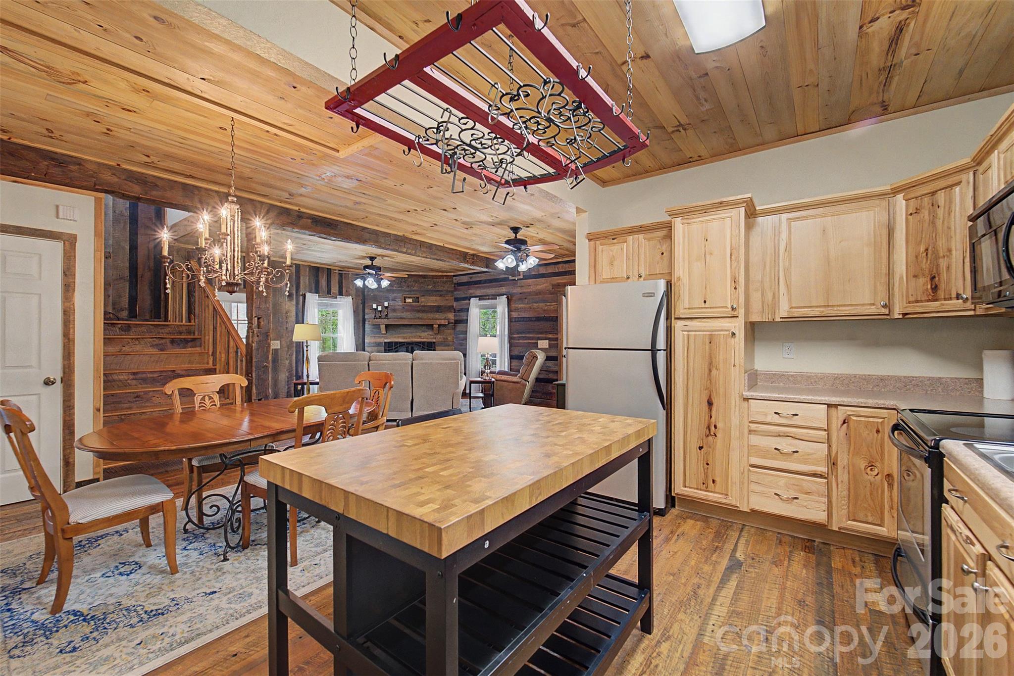 138 Hubbell Lane — Robbinsville