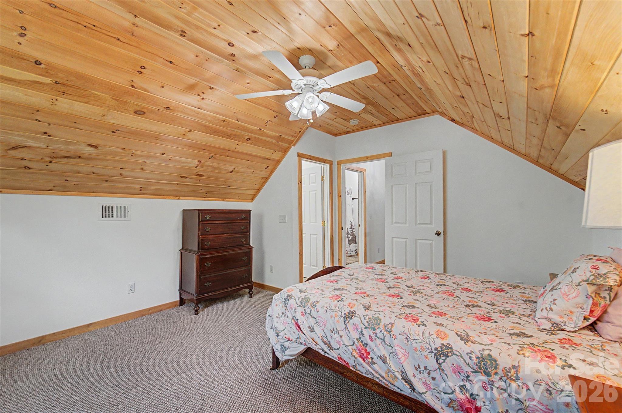 138 Hubbell Lane — Robbinsville