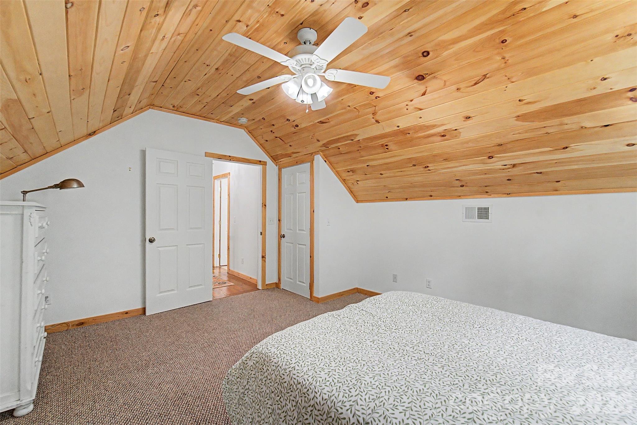 138 Hubbell Lane — Robbinsville