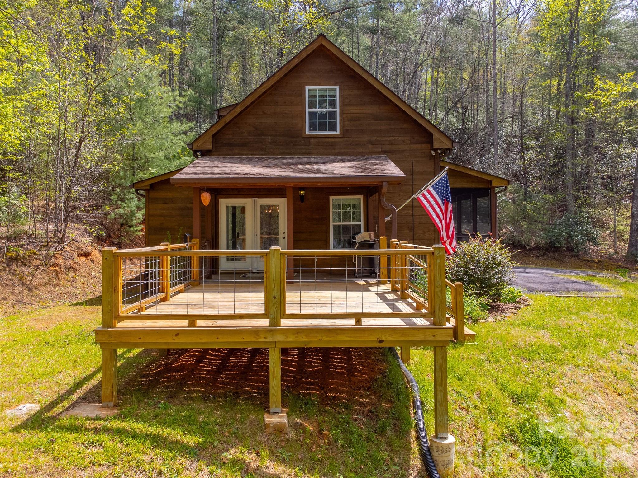 138 Hubbell Lane — Robbinsville