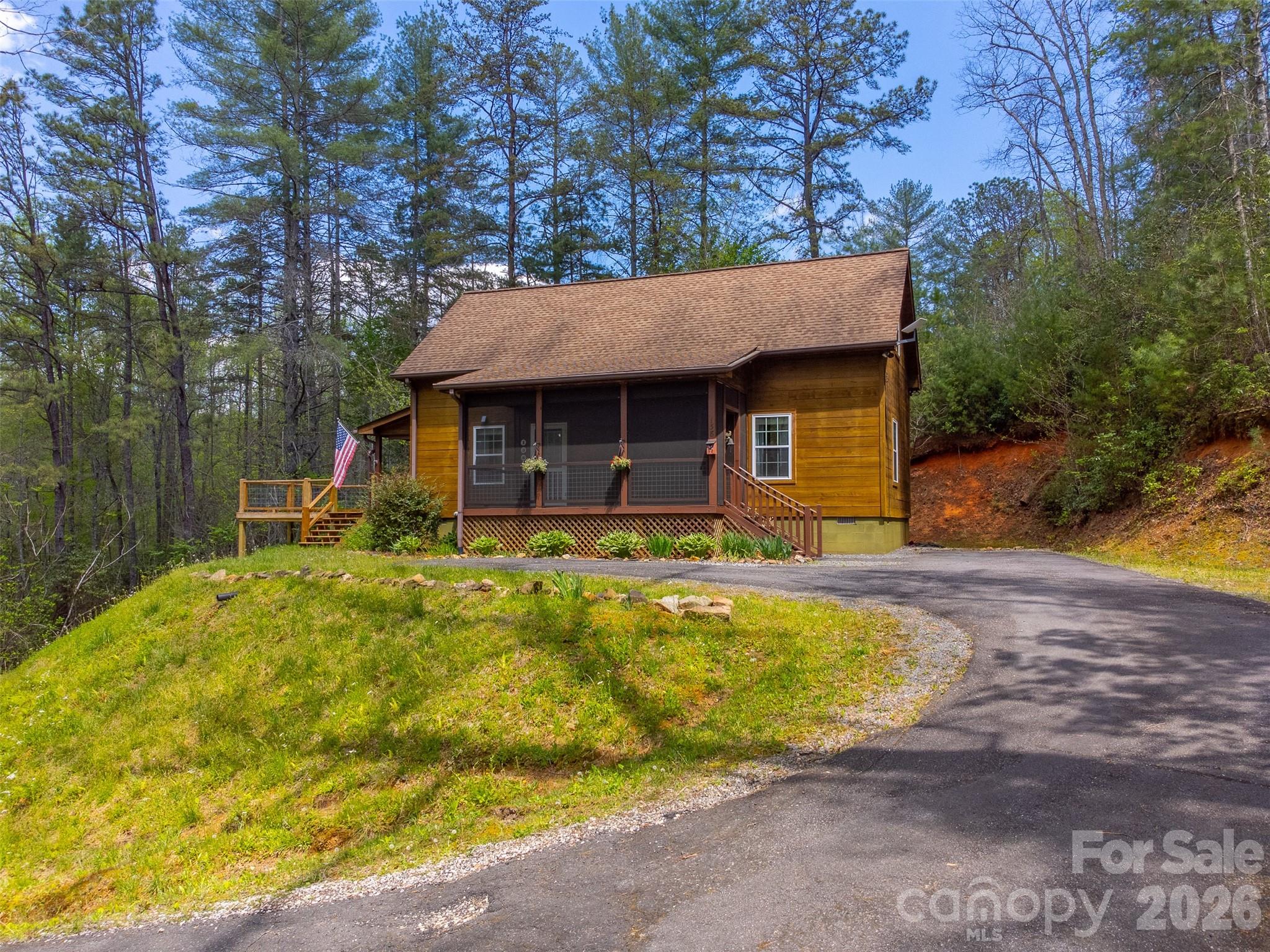 138 Hubbell Lane — Robbinsville