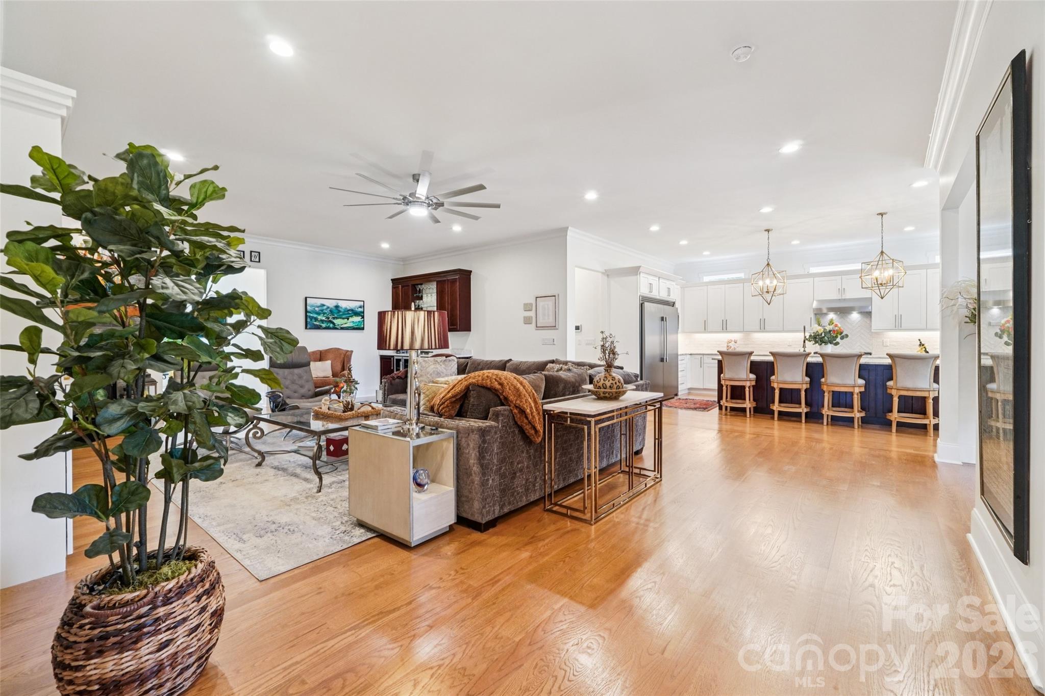209 Holdsworth Drive — Mount Holly