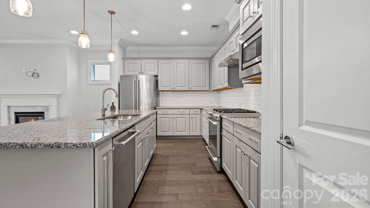 5149 Looking Glass Trail — Denver