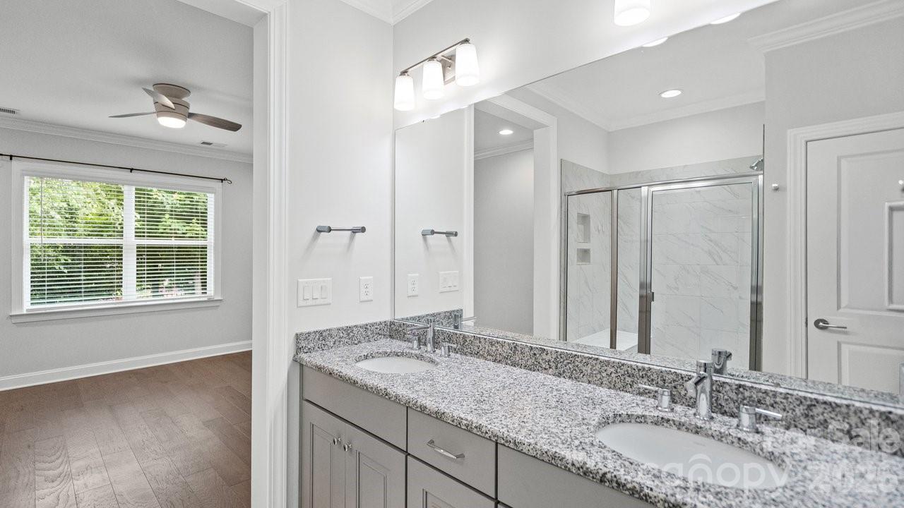 5149 Looking Glass Trail — Denver