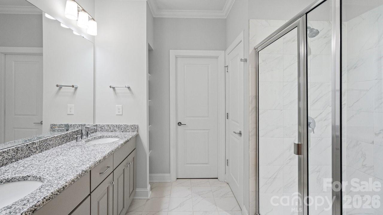 5149 Looking Glass Trail — Denver