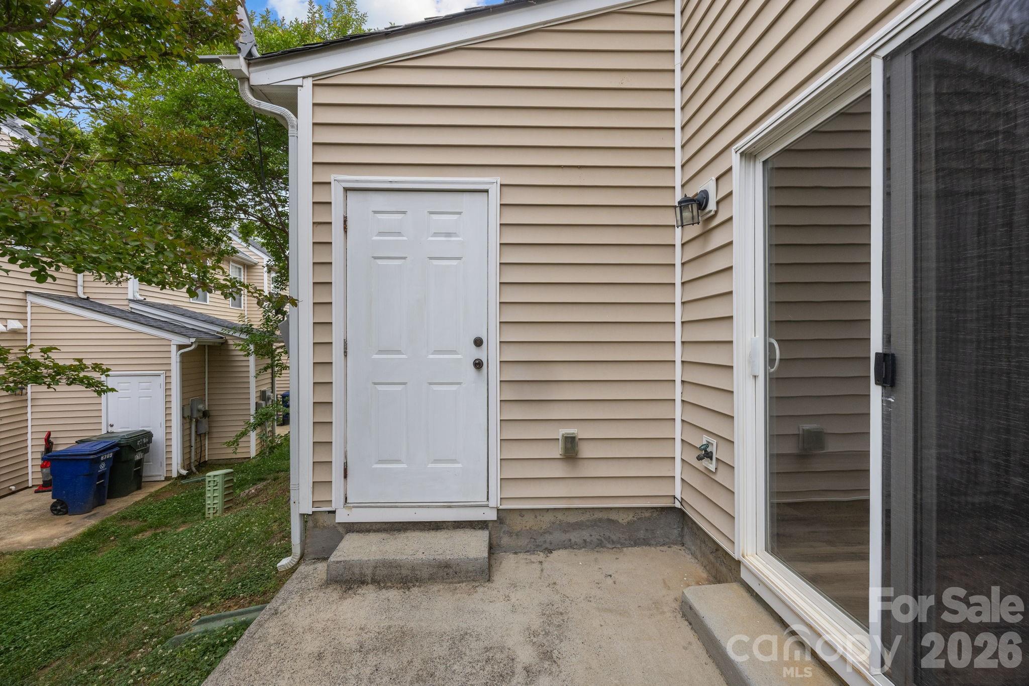 8738 Twined Creek Lane — Charlotte
