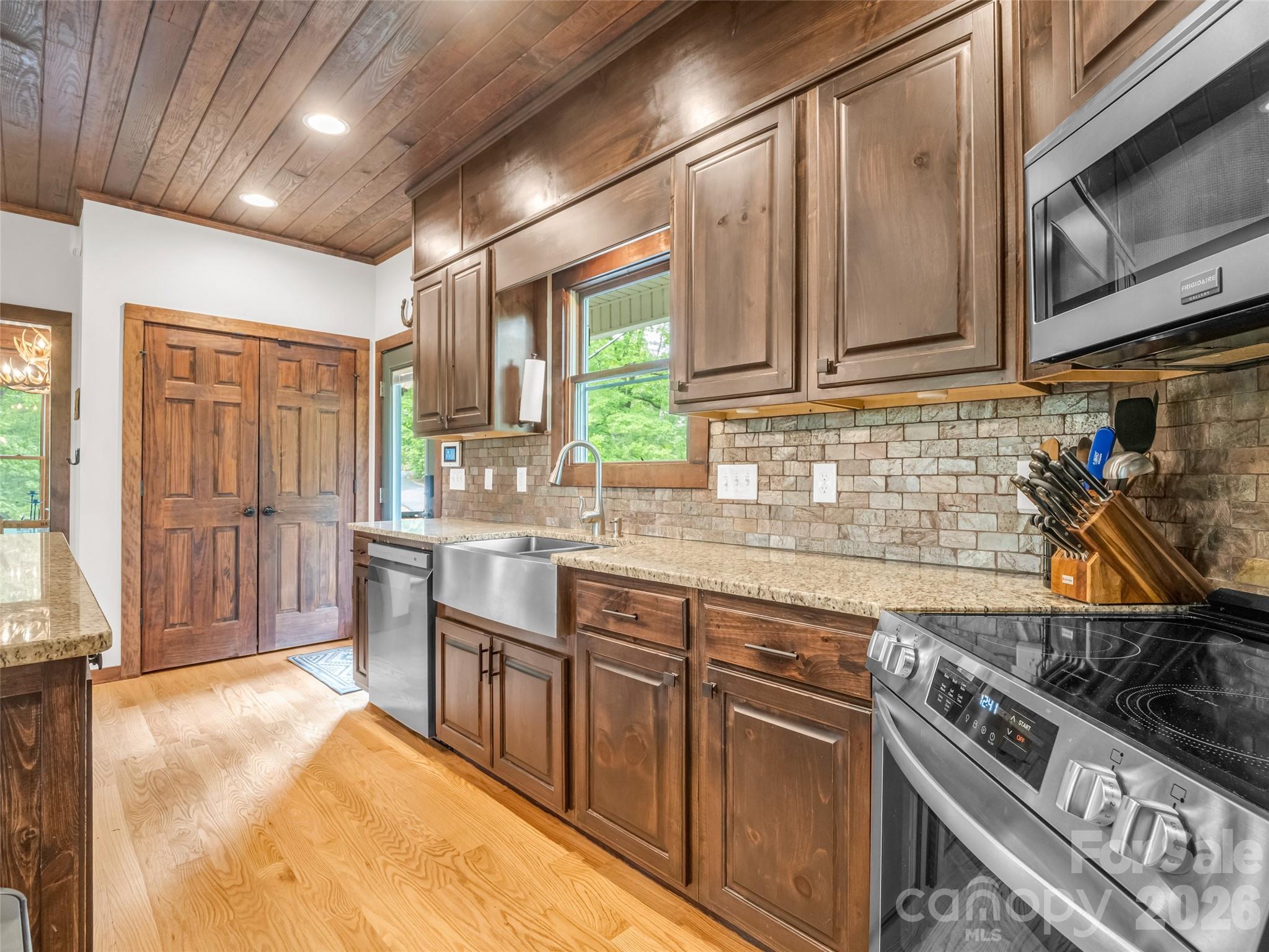 139 Picnic Point Road — Lake Lure