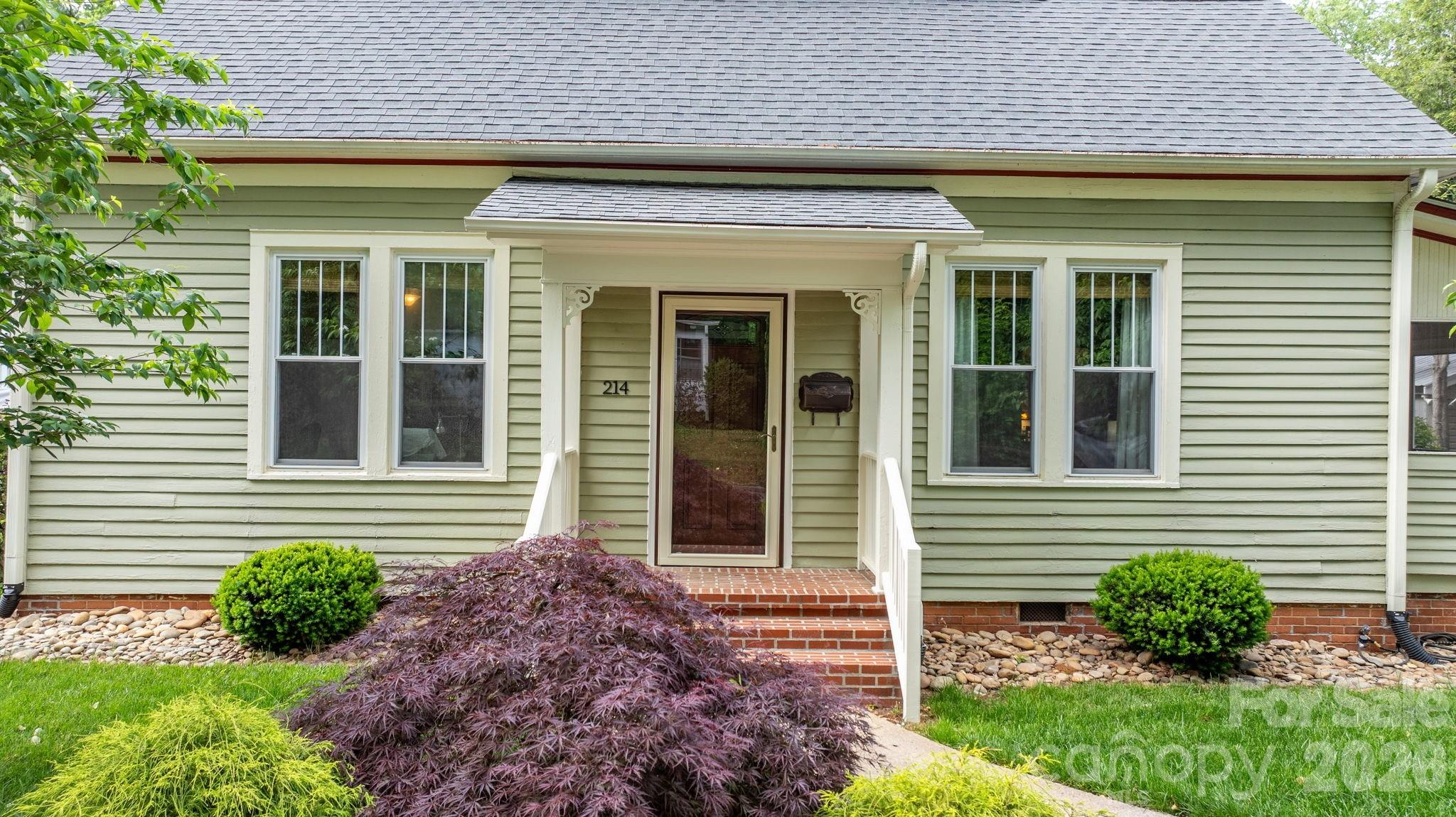 214 Webb Street — Statesville