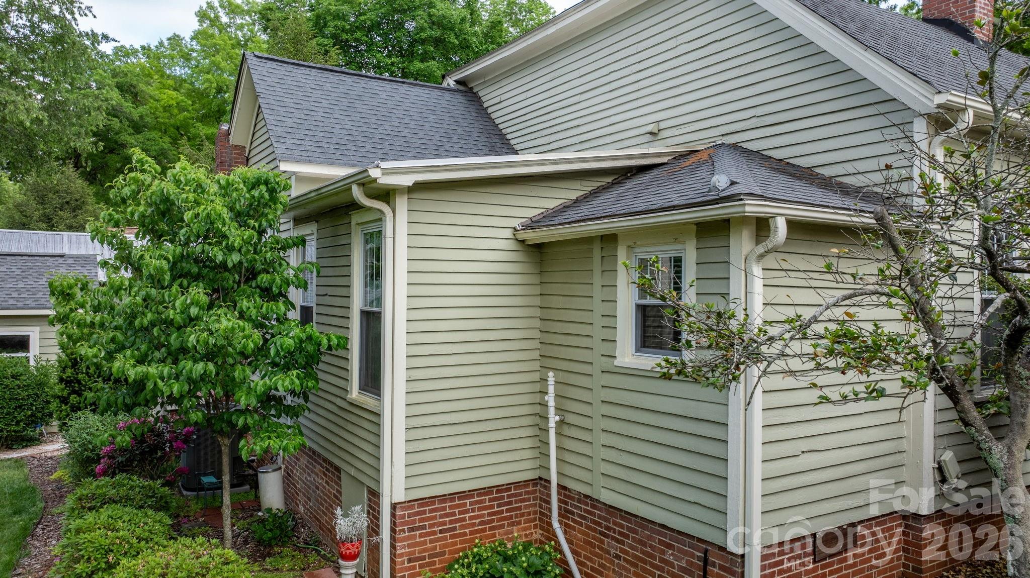 214 Webb Street — Statesville