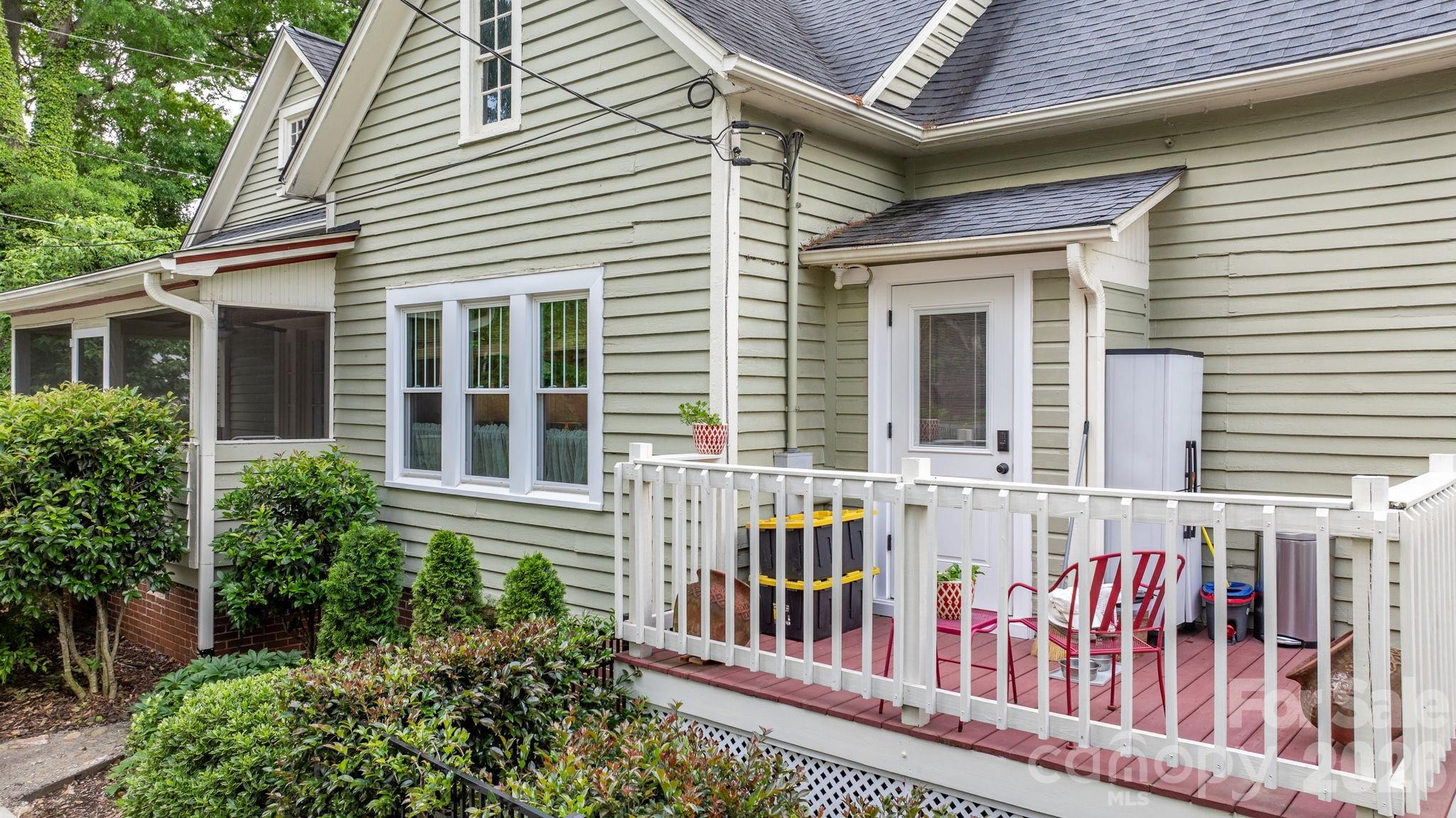 214 Webb Street — Statesville