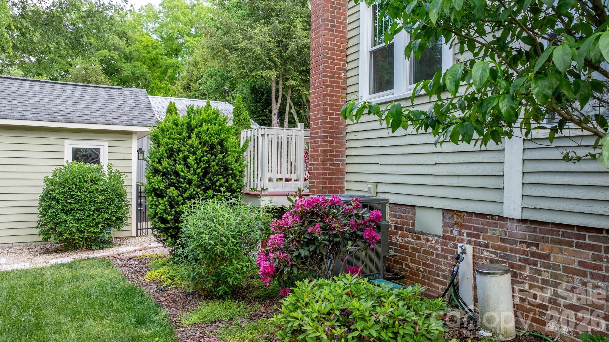 214 Webb Street — Statesville