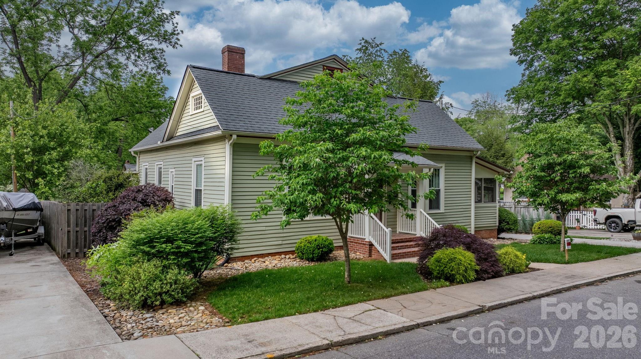 214 Webb Street — Statesville