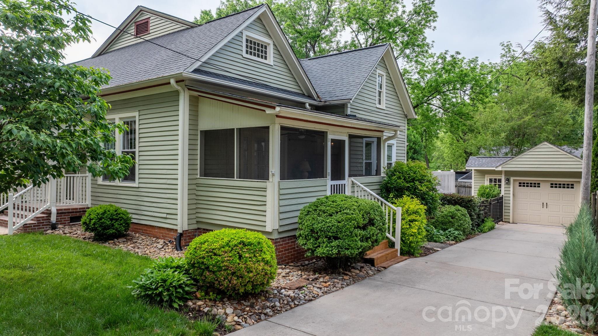 214 Webb Street — Statesville