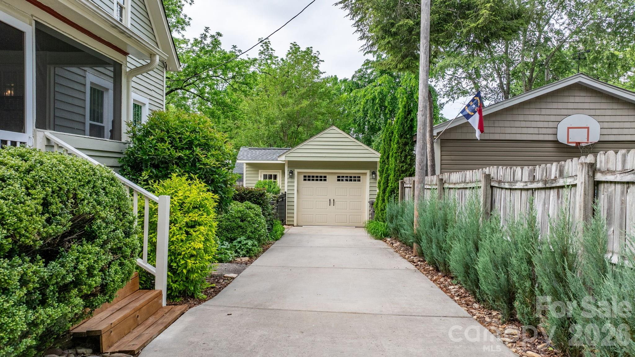 214 Webb Street — Statesville