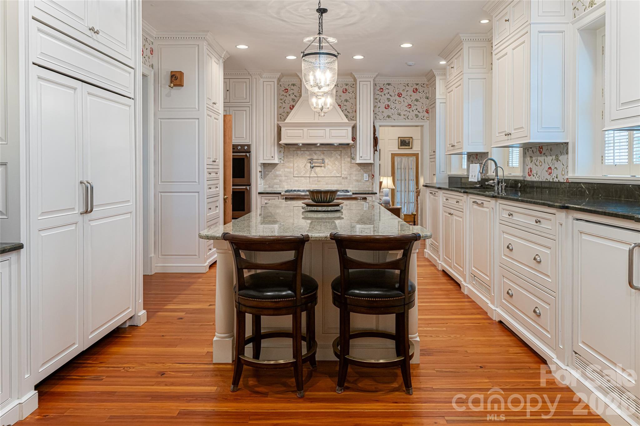 324 Vanderbilt Road — Asheville